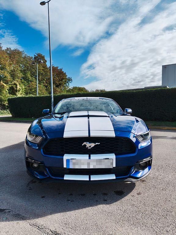 Blau Gebraucht 2016 Ford Mustang Coupé | 28.000 € - Bild 1/4