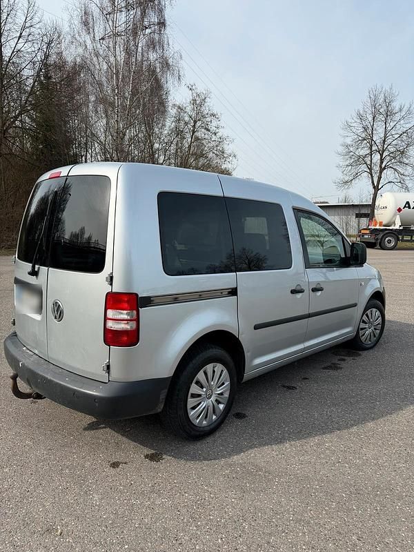 Second-hand VW Caddy 105 CP (77 kW) 2013 Monovolum
