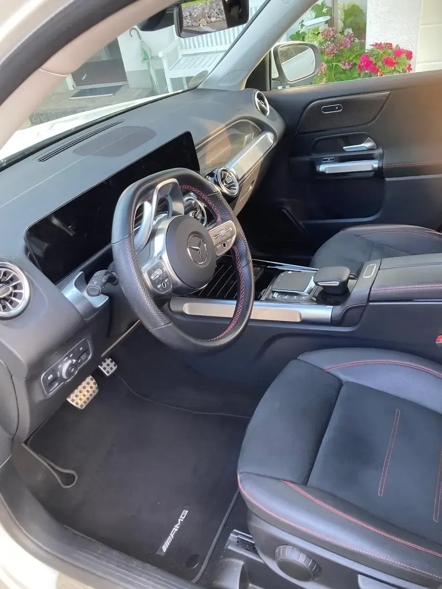 Gebraucht Mercedes GLB220 AMG line 190 PS (139 kW) 2023 Weiß SUV