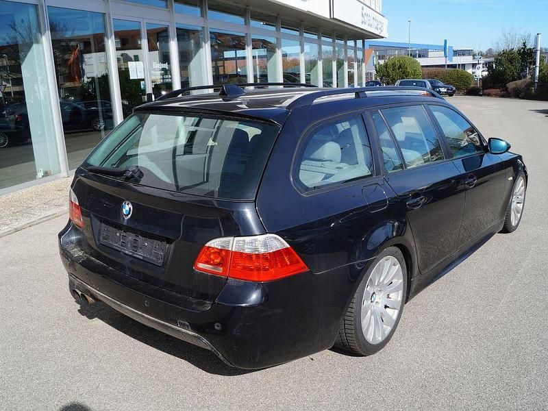 Gebraucht BMW 530 M Sport 231 PS (169 kW) 2006 Saphirschwarz Kombi