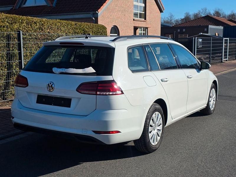 Gebraucht VW Golf VII 116 PS (85 kW) 2017 Grau Limousine