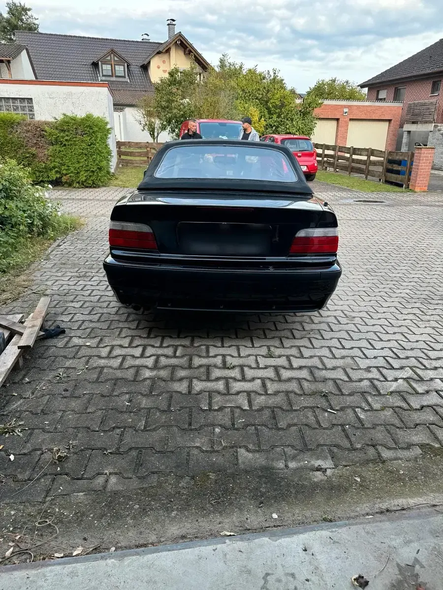 Gebraucht BMW 328 Cabriolet 193 PS (141 kW) 1997 Schwarz Cabrio