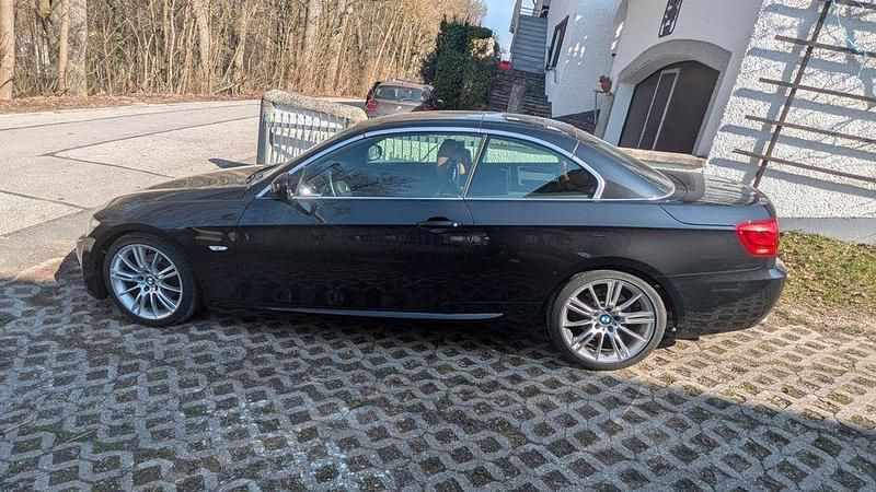 Gebraucht BMW 320 Cabriolet Performance 184 PS (135 kW) 2014 Schwarz Cabrio