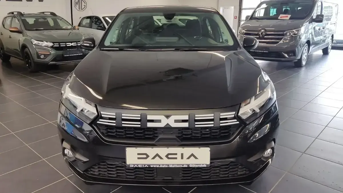 Gebraucht Dacia Logan 122 PS (89 kW) 2024 Schwarz perlmuttschwarzmetallic Limousine