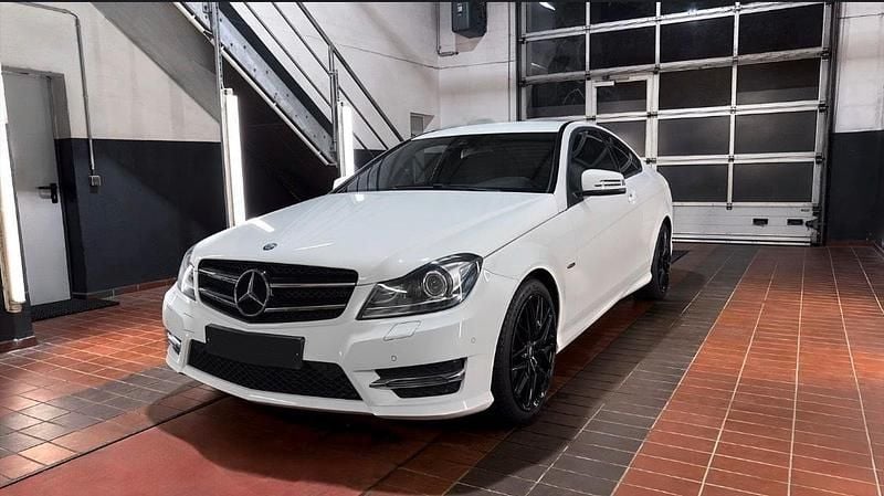 Gebraucht Mercedes C180 Edition 156 PS (114 kW) 2014 Coupé