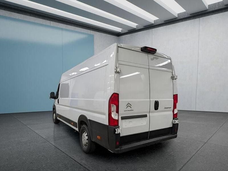 Second-hand Citroën Jumper 165 CP (121 kW) 2024 Alb Monovolum
