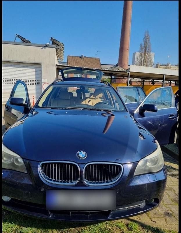 Second-hand BMW 525 218 CP (160 kW) 2005 Negru Break