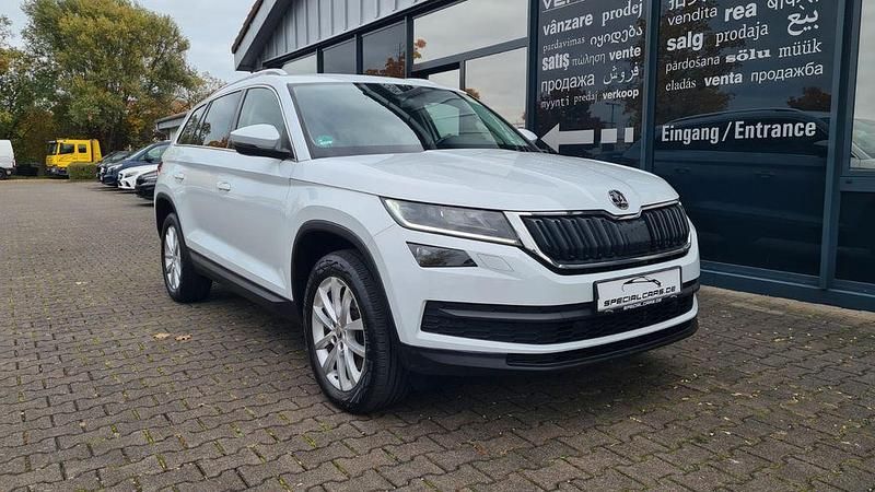 Weiß Gebraucht 2020 Skoda Kodiaq Style SUV | 24.990 € (Guter Preis) - Bild 1/4
