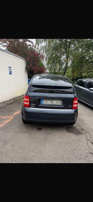 Gebraucht Audi A2 75 PS (55 kW) 2001 Schwarz Kleinwagen