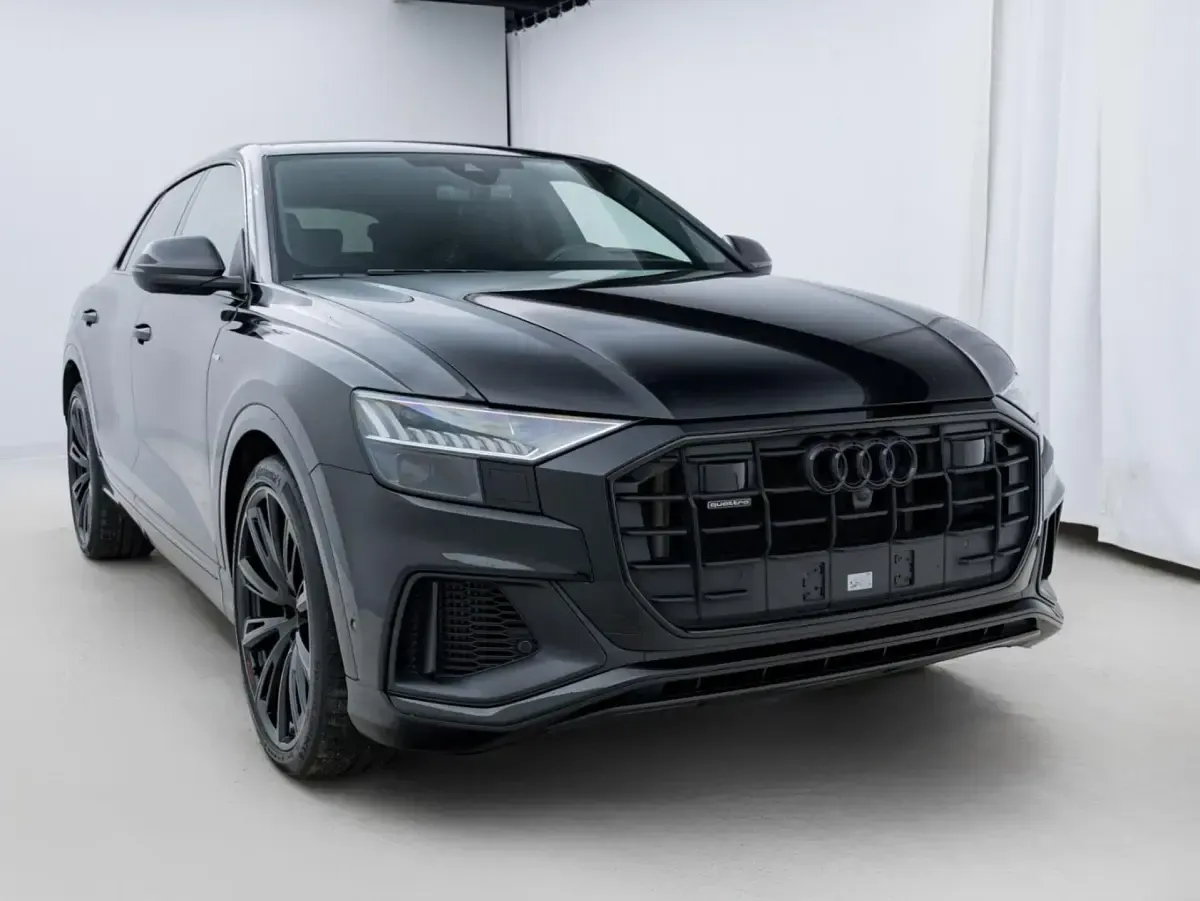 Gebraucht Audi Q8 Competition 381 PS (280 kW) 2023 Schwarz SUV