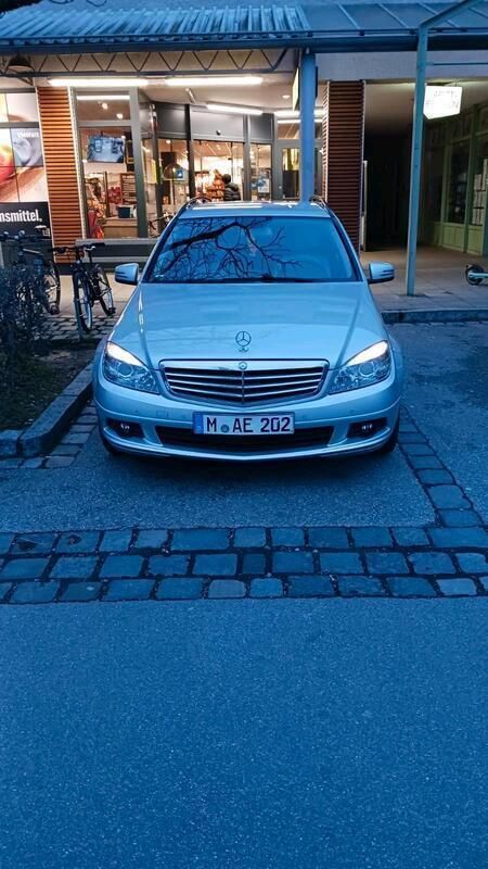 Silber Gebraucht 2010 Mercedes C220 Kombi | 4.999 € (Fairer Preis) - Bild 1/4