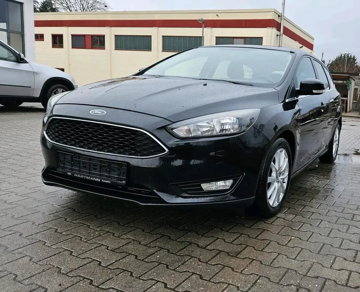 Używany Ford Focus 101 KM (74 kW) 2017 Czarny Kombi