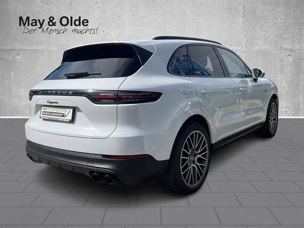 Gebraucht Porsche Cayenne E-Hybrid 462 PS (339 kW) 2022 Weiß SUV