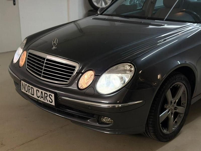 Gebraucht Mercedes E350 272 PS (200 kW) 2006 Grau Limousine