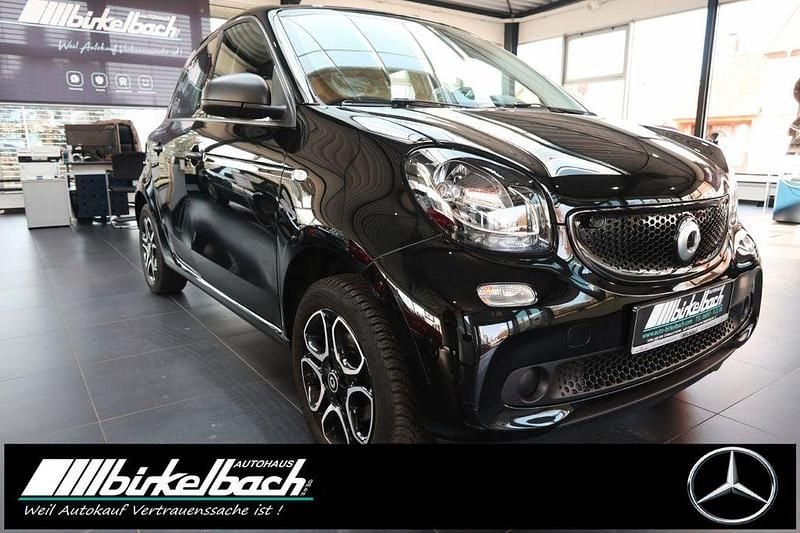 Gebraucht Smart ForFour Passion 71 PS (52 kW) 2019 Schwarz Kleinwagen
