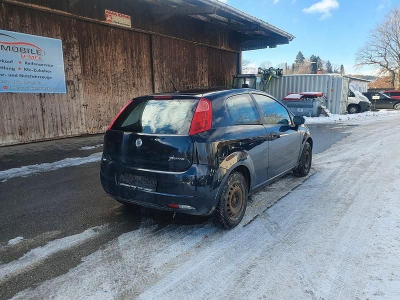 Gebraucht Fiat Punto Active 65 PS (47 kW) 2009 Blau Limousine