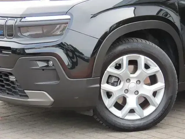 Gebraucht Jeep Avenger EV 114 kW (156 PS) 2024 Schwarz SUV