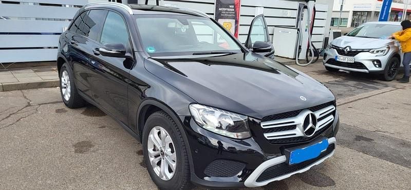 Schwarz Gebraucht 2019 Mercedes GLC220 SUV | 26.000 € (Guter Preis) - Bild 1/4