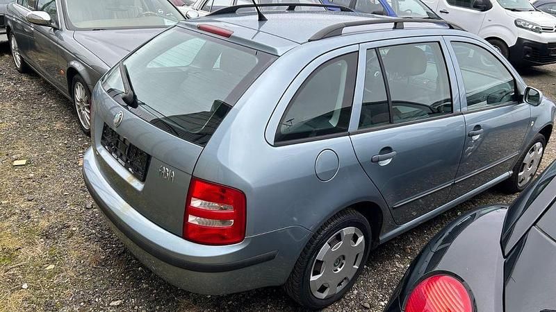 Gebraucht Skoda Fabia Classic 75 PS (55 kW) 2003 Grau Kombi