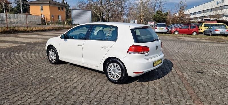 Gebraucht VW Golf VI Trendline 80 PS (58 kW) 2009 Weiß Kleinwagen