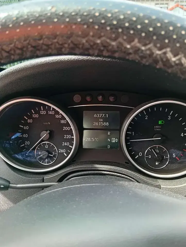 Gebraucht Mercedes ML350 224 PS (164 kW) 2009 SUV