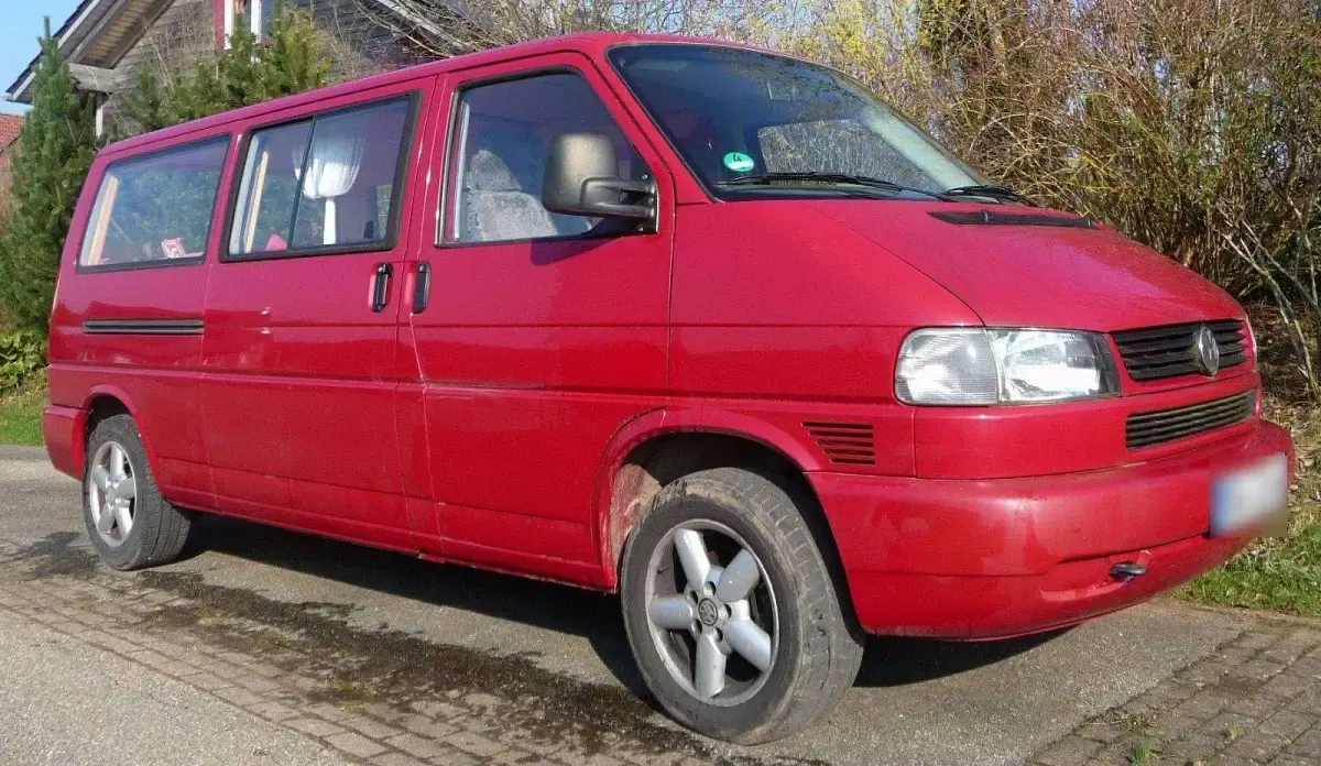 Gebraucht VW Caravelle 116 PS (85 kW) 1998 Rot Van / Kleinbus
