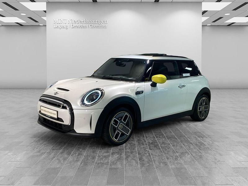 Weiß Gebraucht 2023 Mini Cooper SE Kleinwagen | 23.708 € (Etwas zu teuer) - Bild 1/4