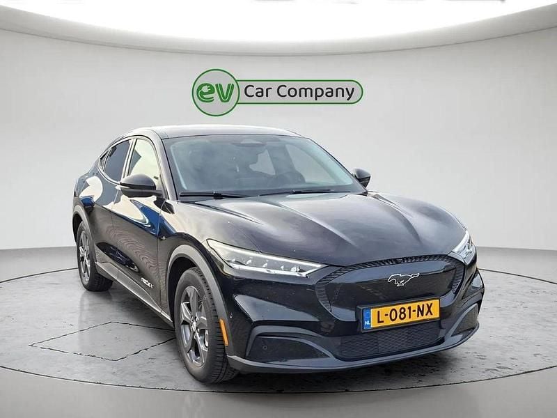 Gebraucht Ford Mustang Mach-E 210 kW (286 PS) 2021 Schwarz SUV