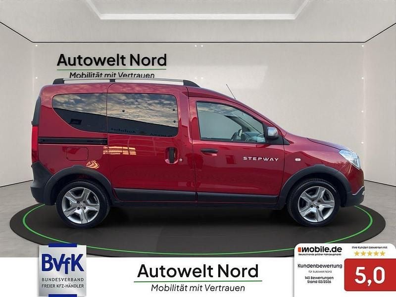 Gebraucht Dacia Dokker Celebration 131 PS (96 kW) 2020 Fusionrot Van / Kleinbus