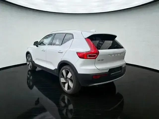 Gebraucht Volvo XC40 Plus 261 PS (191 kW) 2022 Weiß SUV