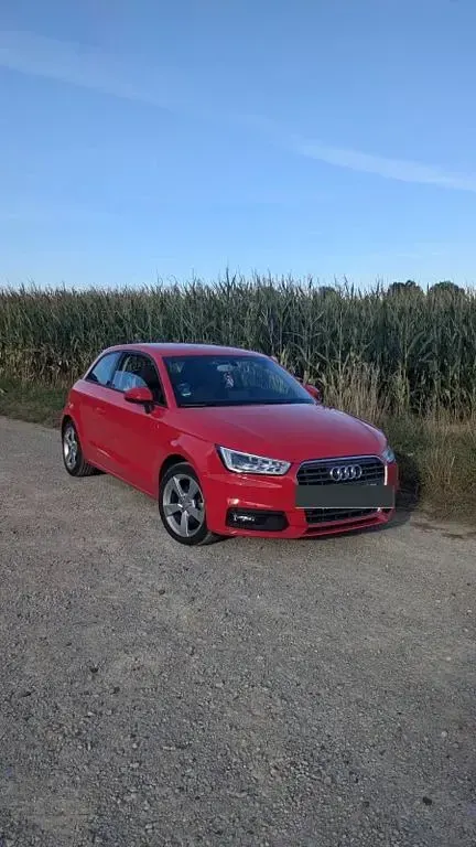 Gebraucht Audi A1 95 PS (69 kW) 2018 Rot Kleinwagen