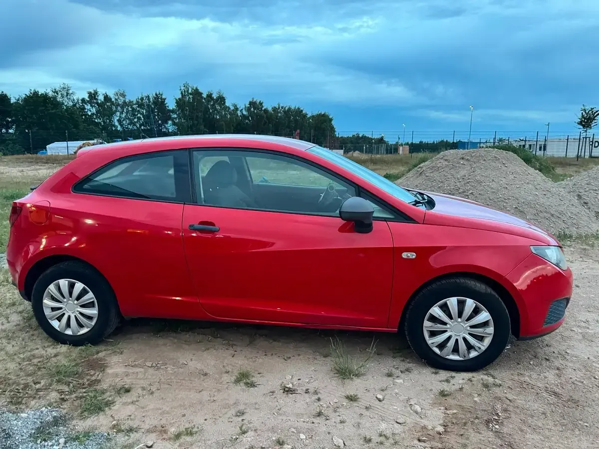 Gebraucht Seat Ibiza 70 PS (51 kW) 2010 Rot Limousine