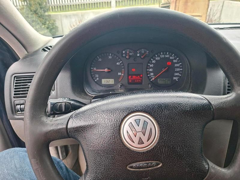 Gebraucht VW Golf IV 101 PS (74 kW) 2003 Blau Kombi