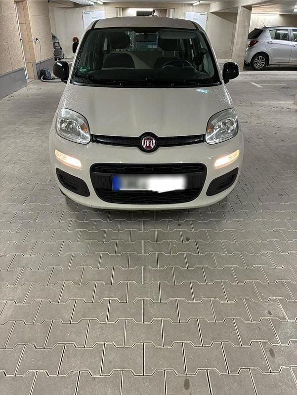 Grau Gebraucht 2013 Fiat Panda Kleinwagen | 4.499 € (Fairer Preis) - Bild 1/4