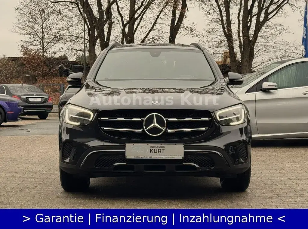 Gebraucht Mercedes GLC220 194 PS (142 kW) 2020 Schwarz SUV