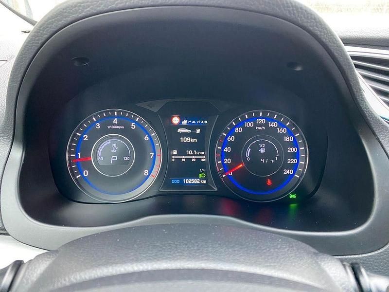 Gebraucht Hyundai i40 Premium 165 PS (121 kW) 2018 Weiß Kombi