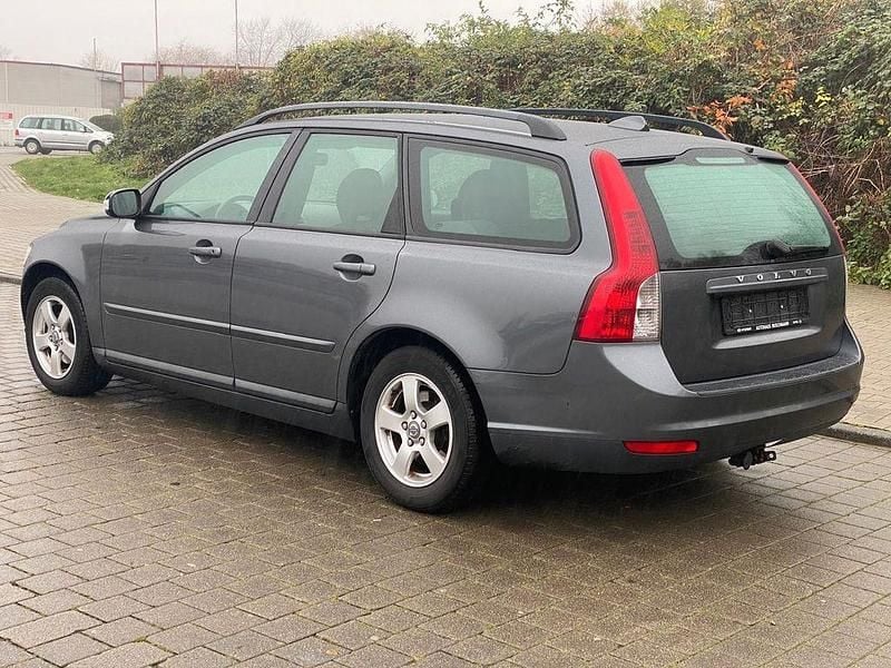 Gebraucht Volvo V50 109 PS (80 kW) 2008 Weiß Kombi
