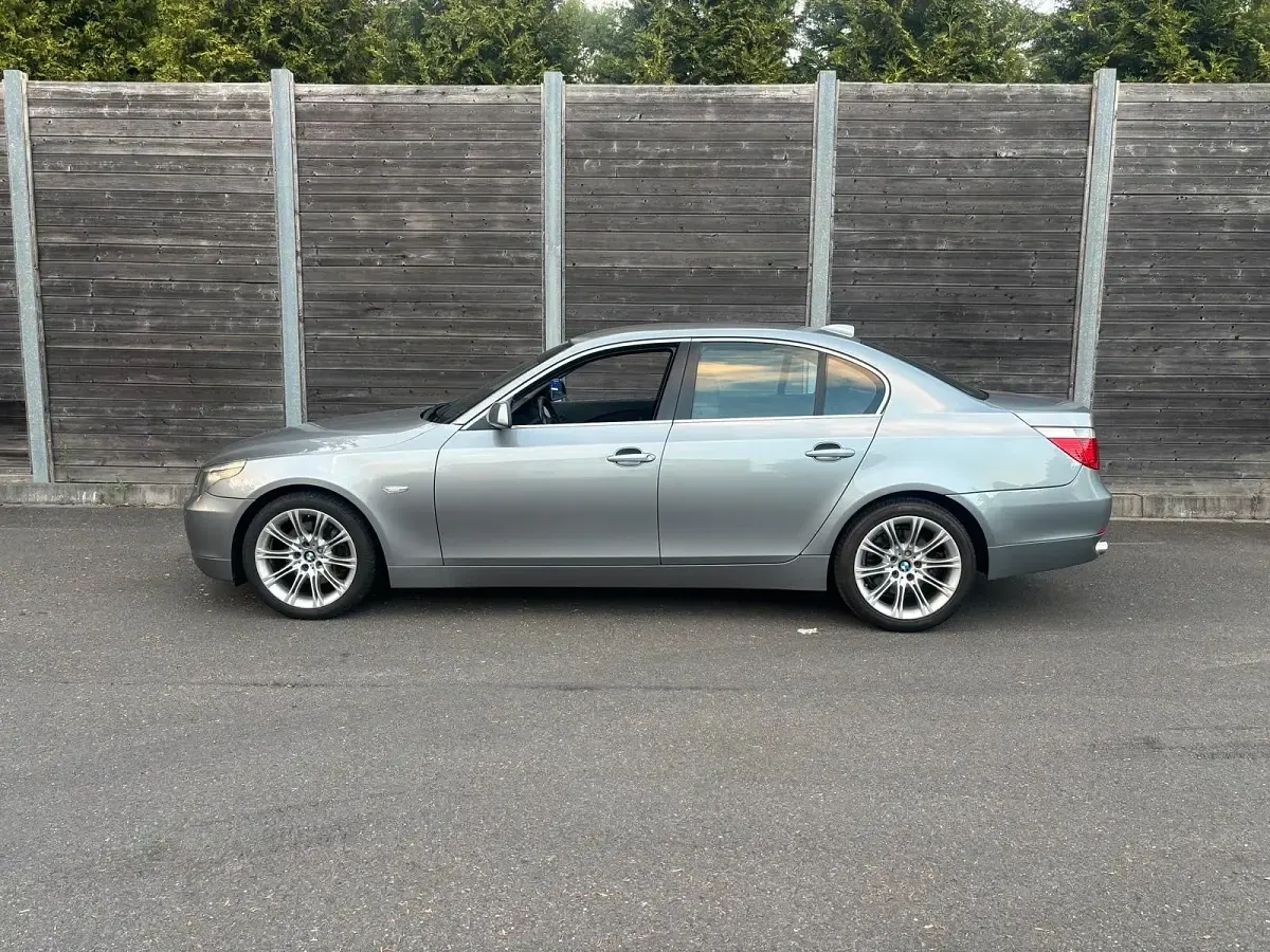 Gebraucht BMW 530 M Performance 231 PS (169 kW) 2004 Grau Limousine