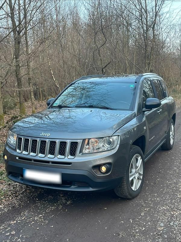 Gebraucht Jeep Compass Limited 170 PS (125 kW) 2011 Grau SUV