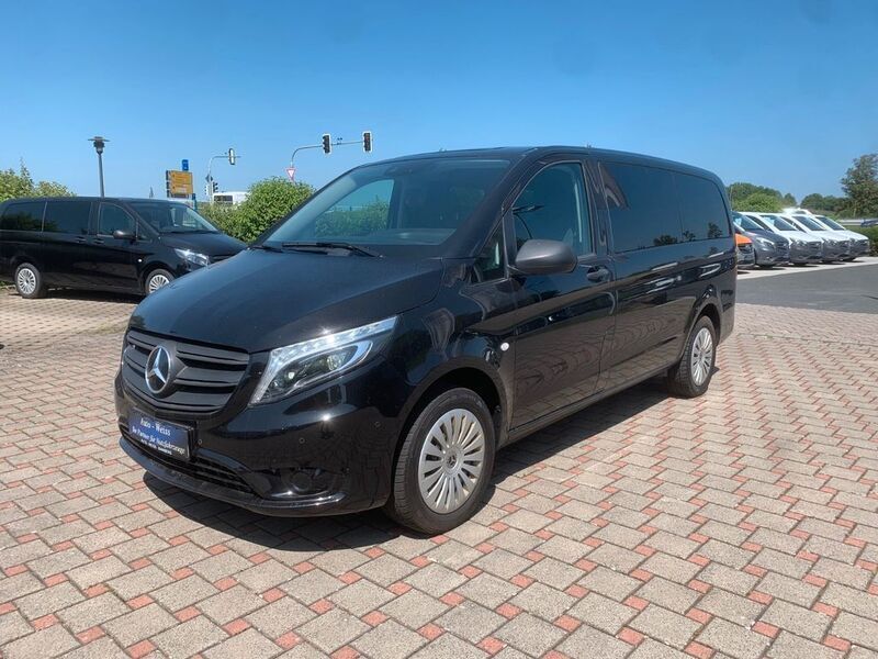 Schwarz Gebraucht 2021 Mercedes Vito Van / Kleinbus | 37.850 € (Fairer Preis) - Bild 1/4