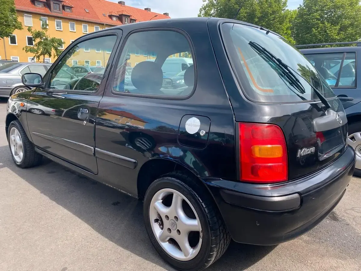 Gebraucht Nissan Micra 55 PS (40 kW) 2000 Schwarz Kleinwagen