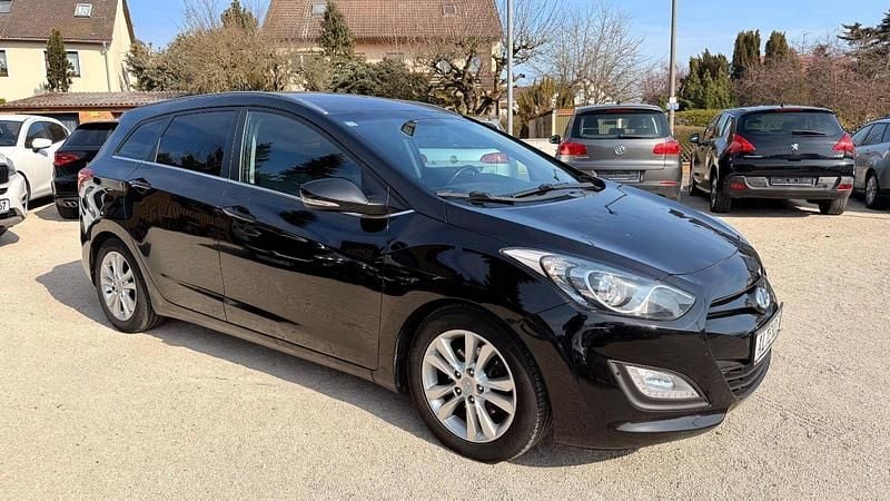 Gebraucht Hyundai i30 110 PS (80 kW) 2014 Schwarz Kombi