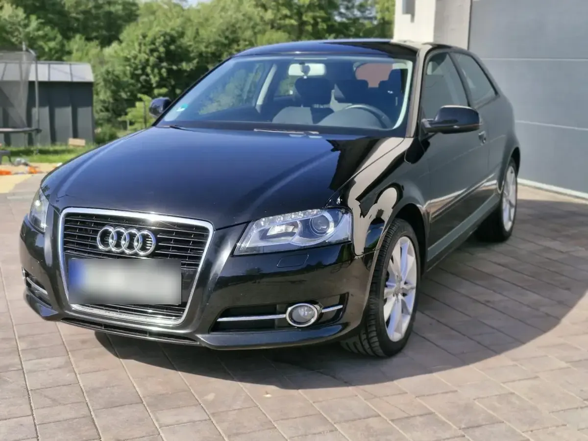 Gebraucht Audi A3 105 PS (77 kW) 2011 Kleinwagen