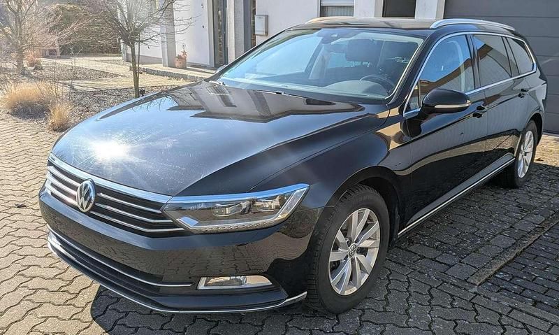 Gebraucht VW Passat Highline 190 PS (139 kW) 2018 Schwarz Kombi