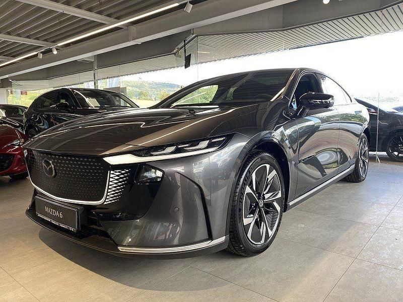 Machine gray Gebraucht 2025 Mazda 6e Takumi-Line Limousine | 43.800 € - Bild 1/4