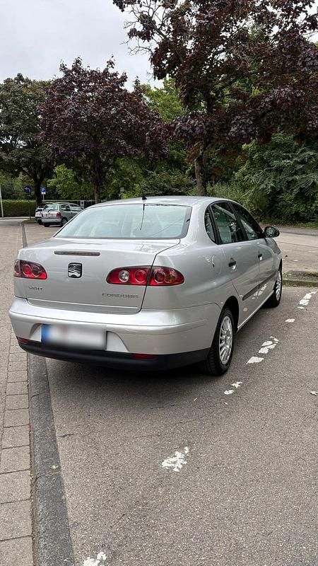 Gebraucht Seat Cordoba 75 PS (55 kW) 2003 Silber Limousine
