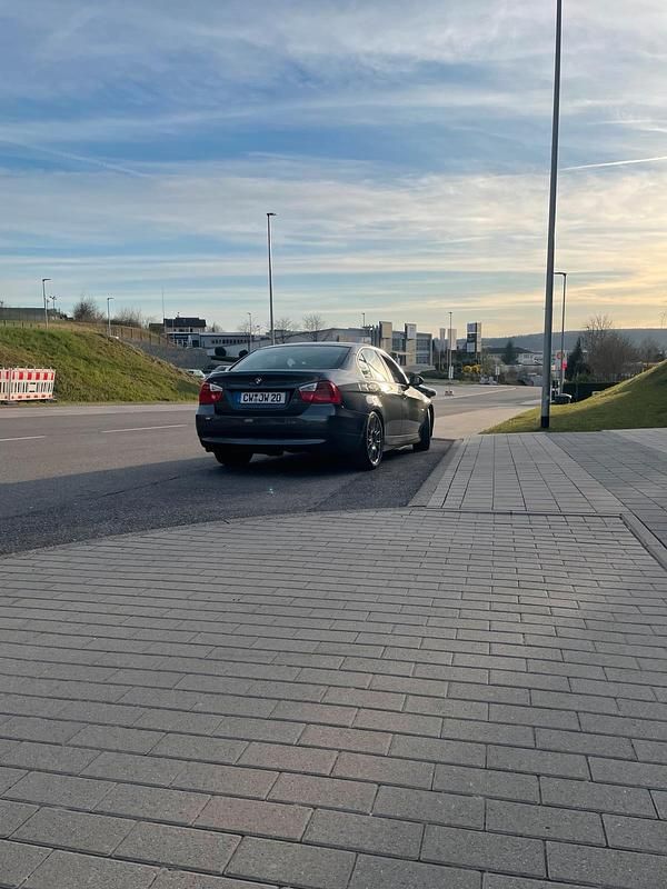 Gebraucht BMW 325 M Performance 218 PS (160 kW) 2005 Grau Limousine