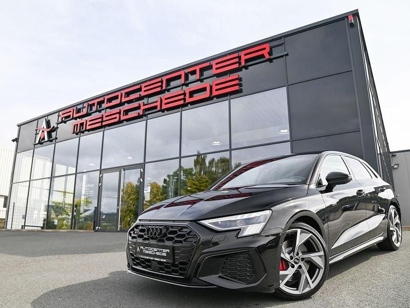 Schwarz Gebraucht 2022 Audi S3 Ambiente Limousine | 38.890 € (Fairer Preis) - Bild 1/4