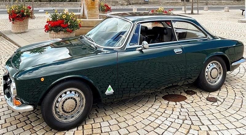 Gebraucht Alfa Romeo GT Junior 87 PS (63 kW) 1972 Grün Limousine