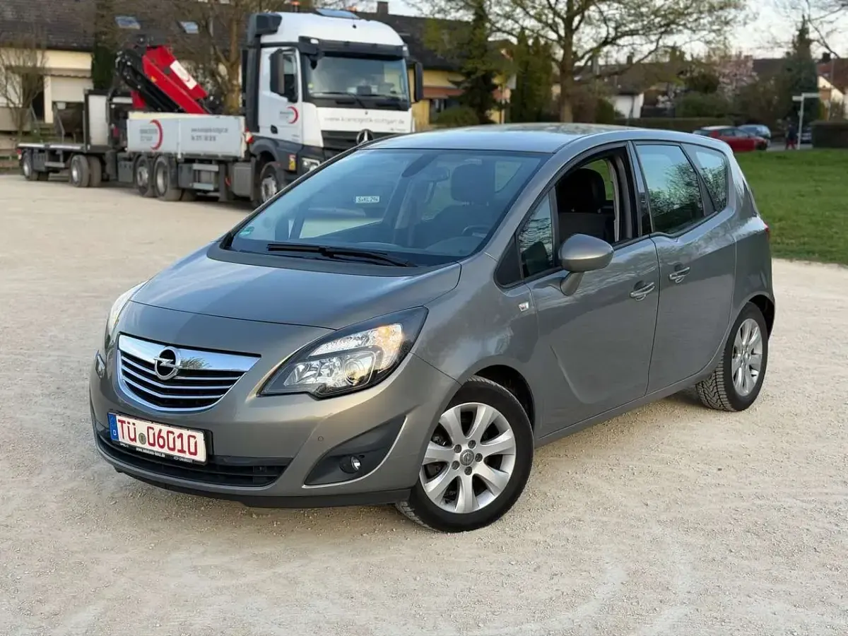 Gebraucht Opel Meriva 120 PS (88 kW) 2010 Braun Van / Kleinbus